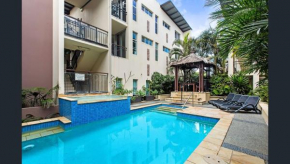 3 Bedroom Central Beachside Kingscliff Apartment with Pool